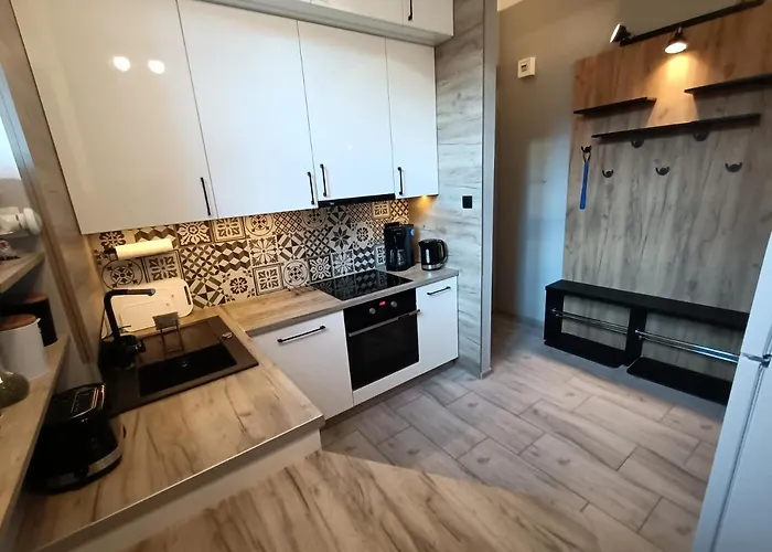 Apartament Flins Z Garazem