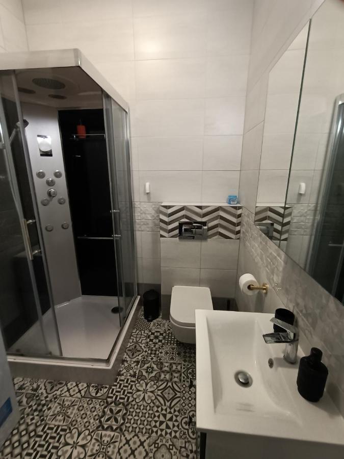 Apartment Flins Z Garazem