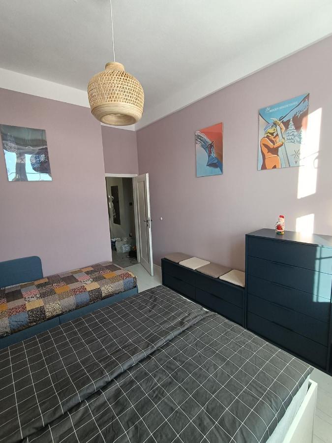 Apartment Flins Z Garazem *